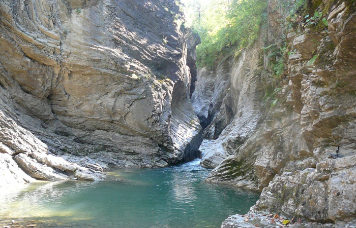 Водопады Хаджок